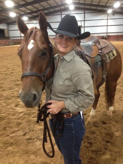 Nicole Webster_with horse in arena